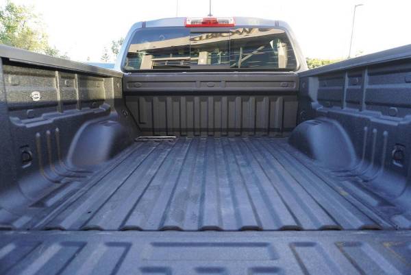 2022 Chevrolet Colorado Z71 - Photo 12
