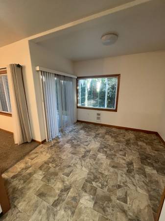 $1,825 / 2br - 1503ft2 - HALF OFF 1ST MONTH'S RENT,  2 Bed/2 Bath Condo W/attached Garage (Sumas)63920959144579124