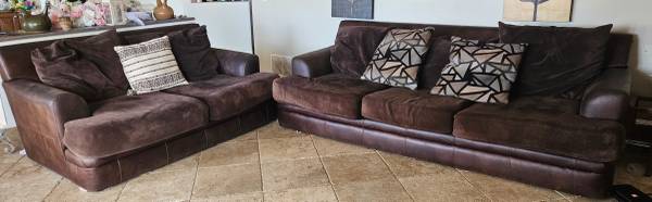 2 pcs sofa 1