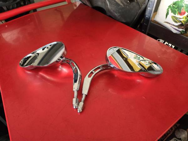 Harley Davidson Chrome Mirrors 1