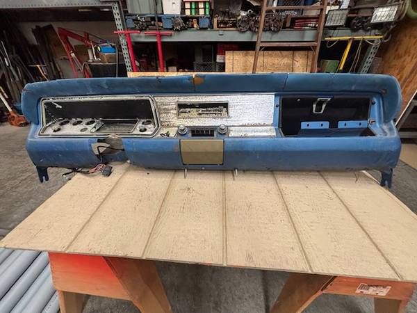 MOPAR A BODY COMPLETE DASH ASSEMBLY 1