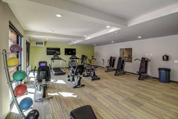 $1,689 / 1br - 549ft2 - 🌼 55+ Senior Living: Up to 3 Months Free + Indoor Pool & Spa | 1&2 BR (1107 A St NE, Auburn, WA)63807984420865123