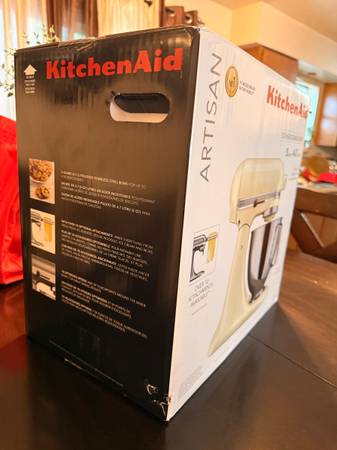New Kitchen aid Stand Mixer 1