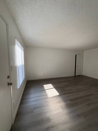 CHARMING LOWER LEVEL 2 BED 1 BATH NOW AVAILABLE! 1