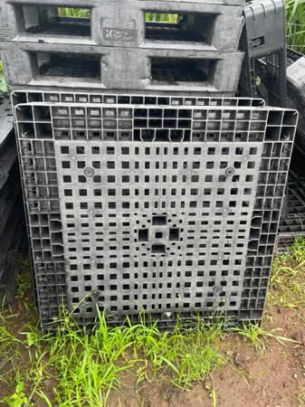 Plastic pallet heavy duty 1