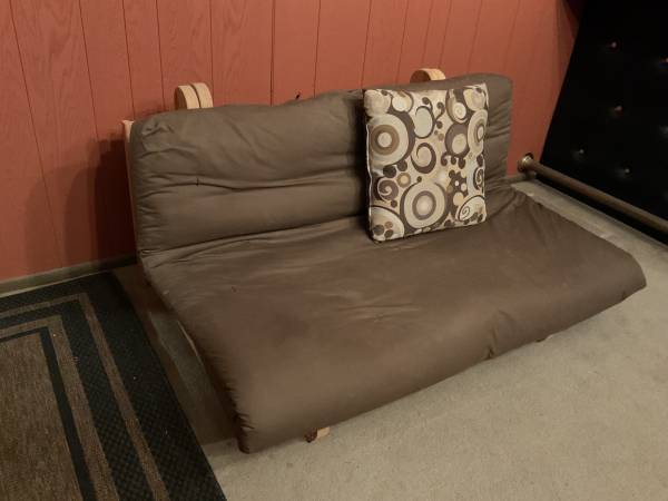 Futon 1