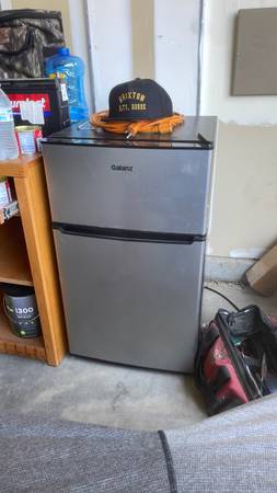Mini fridge 1