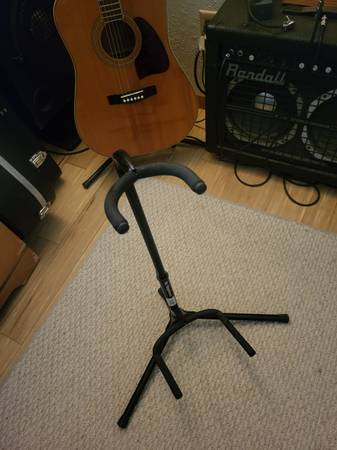 Guitar stands 1