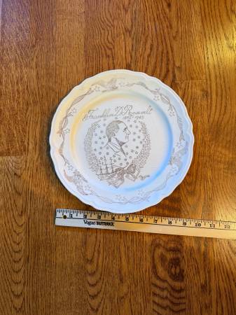 Vintage Franklin D Roosevelt Commemorative Plate 1