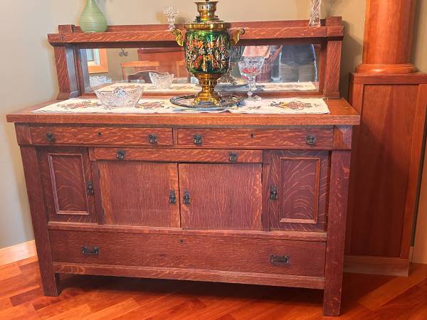 Beaux Arts Sideboard / Buffet 1