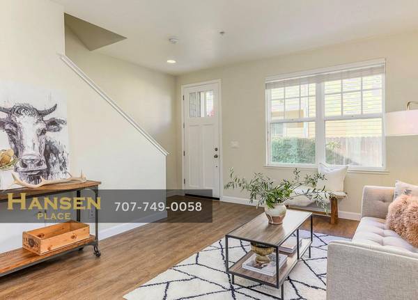 $3,595 / 3br - Charming 3 Bed in Petaluma+ Close to the Bay Area - Private Terrace (Petaluma)63667888856835120