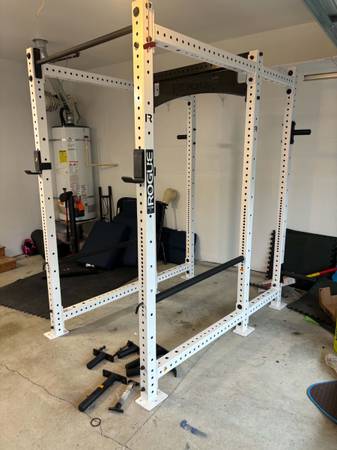 Rogue Power Rack 1