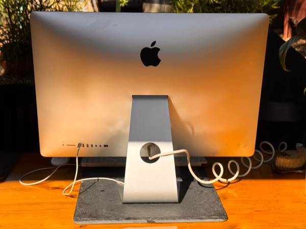 iMac 5K 2014 Late 27インチ 24GB 3TB※ジャンク出品 Apple iMac Late 2014, 27-in 5K, i7 4GHz, 3TB, 16GB, AMD Radeon R9