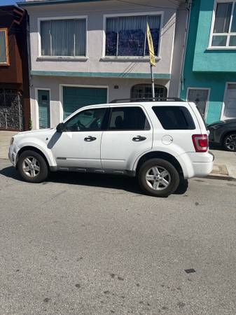 Ford Escape Hybrid 2008 1