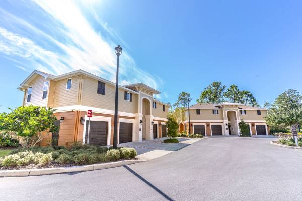 $1,499 / 1br - 751ft2 - 1 bedroom apartment with private entrance (Town Center)63791497909505121