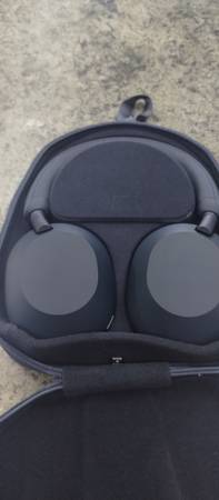 Sony wireless headphones 20008209 1