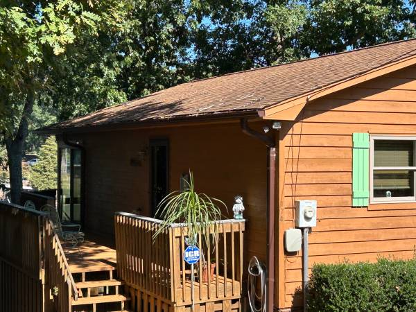 $775,000 / 2br - 1585ft2 - Badin Lake Lakefront Home (New London)64027275171587121