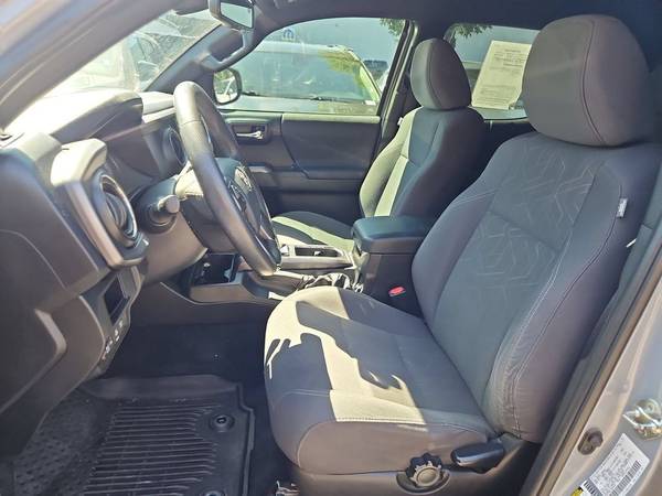 2018 Toyota Tacoma 4x4 4WD - Photo 12