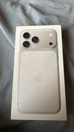 iPhone 17 pro max 1