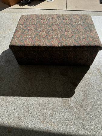Large storage container 1