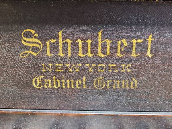 Piano --- Cabinet Grand 1