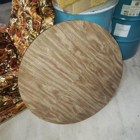 Round Table With One Leaf 1