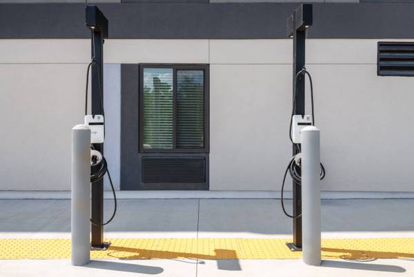 $1,767 / 1br - EV Charging, TTY Devices for Guest Use, TVs with Closed Captioning (1100 Clinchfield St, Johnson City, TN)63804104940675120