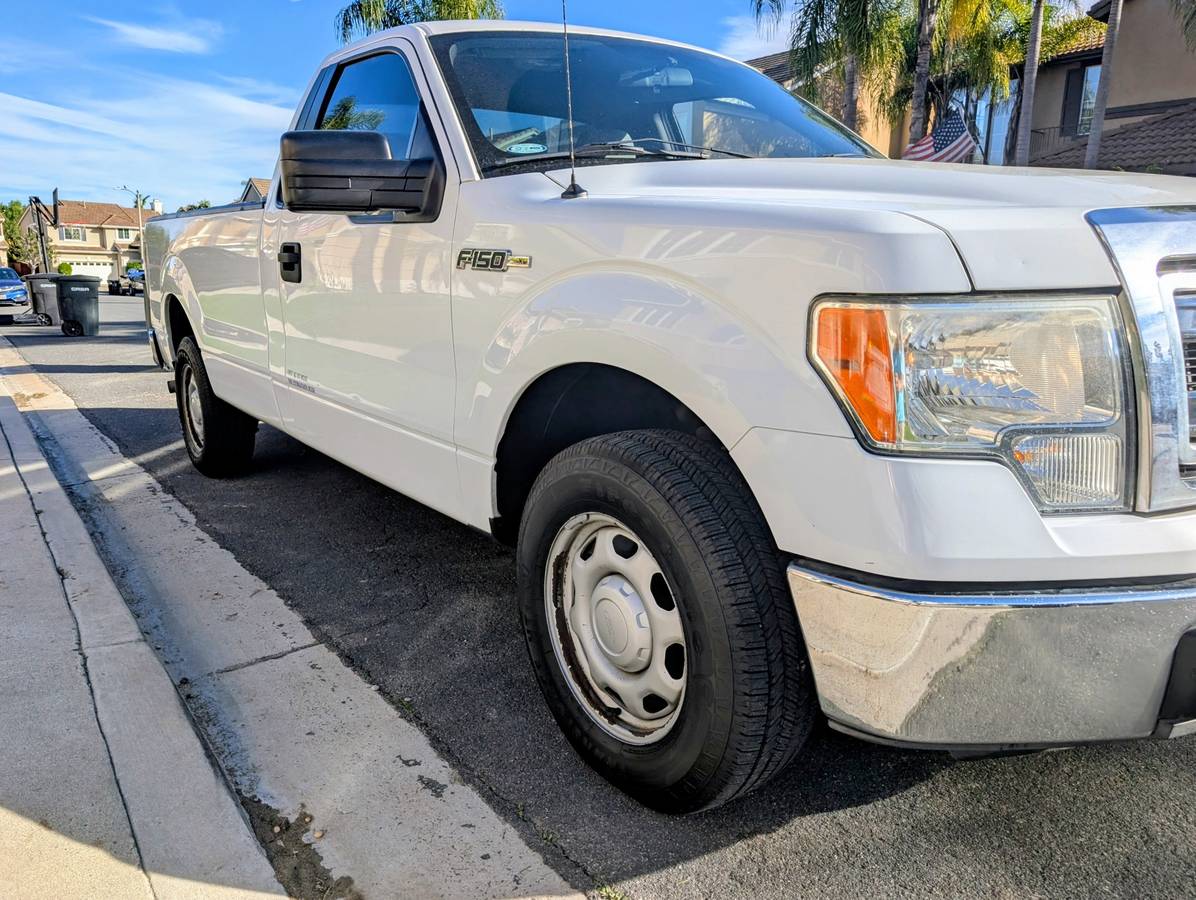 2013 Ford f150 super clean like new