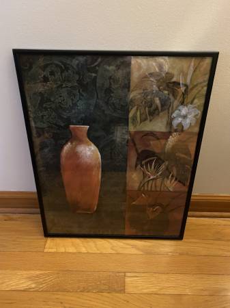 NEW Florial/Vase Decor Picture 1