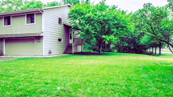 1 Updated Lakeville 4 bed 2 bath Twin Home! 1