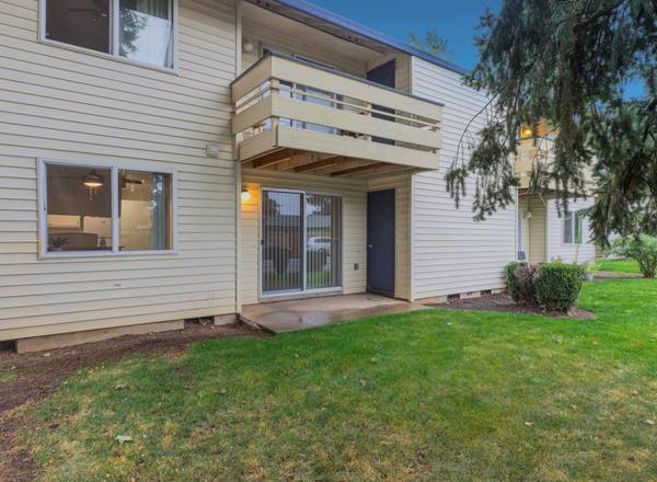 $1,450 / 2br - 2 Bed/2 Ba, New USB Charging, LEDs, WD Hookup & Tons More Upgrades! (Rockwood Area)64038877232259123