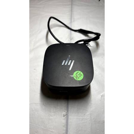 HP Wireless Display Adapter USB-C Miracast Screen Mirroring - 2 Avail 1