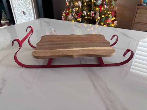 Holiday Sleigh Cheese Board 1