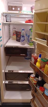Amana Refrigerator 1