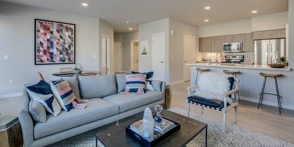 $1,664 / 1br - 700ft2 - Refrigerador, Toalleros, 1BD 1BA (13285 Southwest Hawks Beard Street, Tigard, OR)63956500110083120