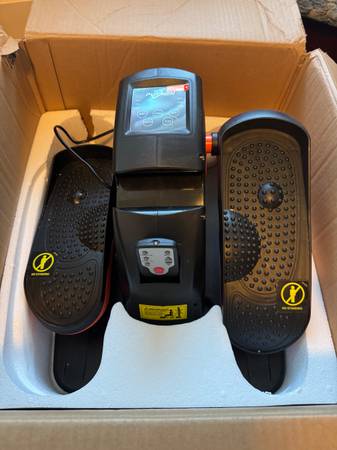 Motorized Elliptical Foot and Leg Trainer 1