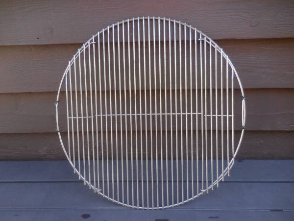 Weber Hinged  Grate 1
