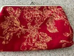 small purse 1