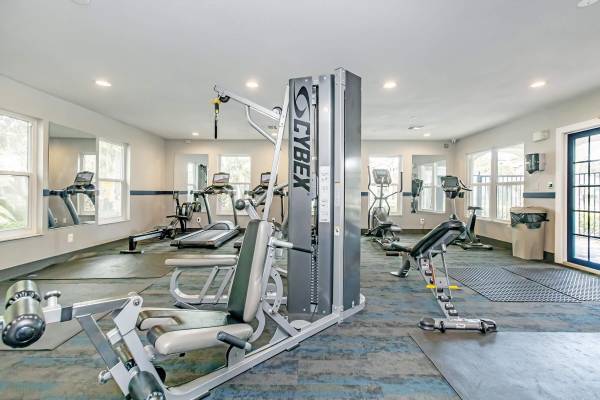 $2,040 / 2br - 1200ft2 - Piscina estilo resort, zona de juegos, encimeras de cuarzo (9873 Lawrence Road, Boynton Beach, FL)63825137747971124