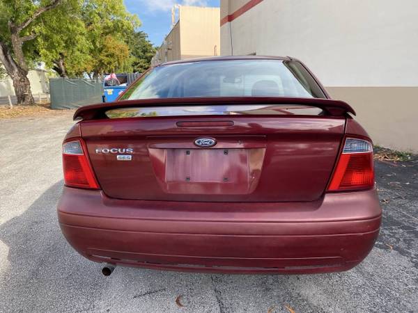 Ford Focus ZX4 2007 / 1 dueño / esquina de la calle 15 y Banks - $3100 (MARGATE)63479643413635122