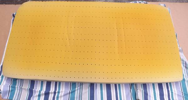 Twin Mattress Topper & sheets 1