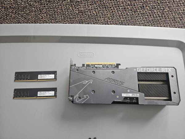 Aorus RTX 3060 12 GB paired with 16GB DDR4 RAM 1