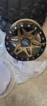 Sedona Split 6 Beadlock Wheel - Black/Bronze 1