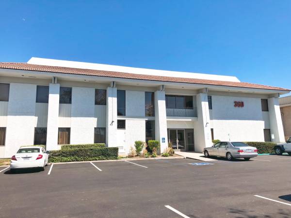 $395 / 145ft2 - Modern Office Space! Utilities included- 102L (Camarillo)63800354372867120