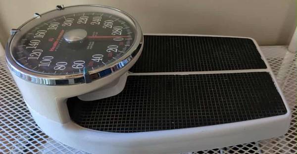 Mechanical Big Foot Dial Scale by Health O Meter Professional Scales 1