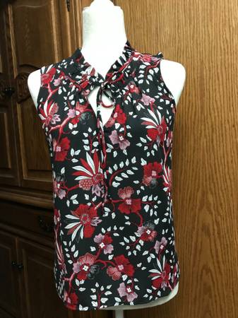 Loft XSP sleeveless top W/collar/keyhole/drawstring Tie NWT, Pd 44.99 1
