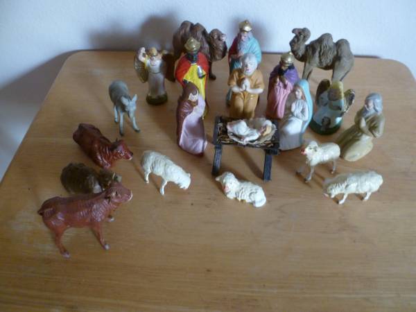 Vintage German 21 Piece Nativity Set 1