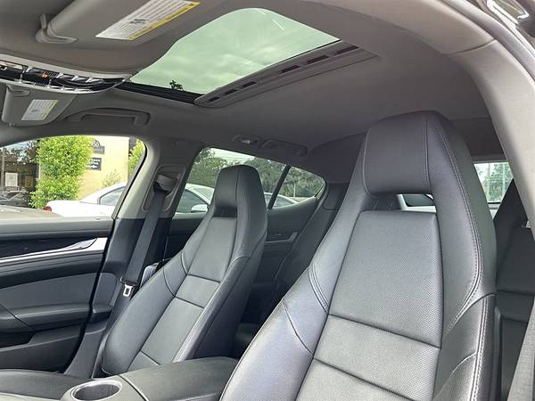 2011 Porsche Panamera S - $24999.0063469605043329122