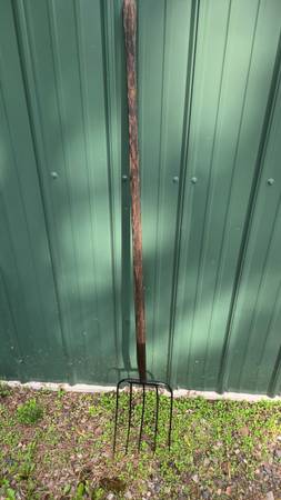 5 Tine Hay/Pitchfork 1