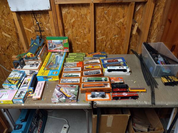 Yard sale photo
